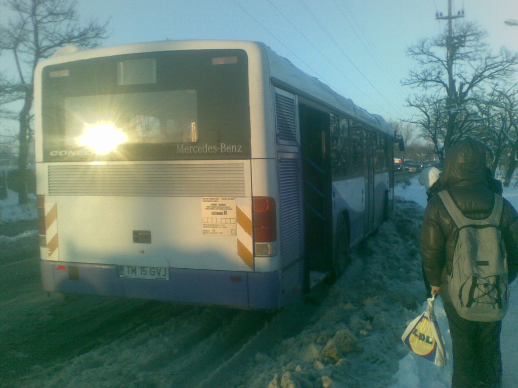 autobuz 142 1024x768 RATT a inceput sa asigure transportul public de persoane din Timisoara spre Dumbravita si retur